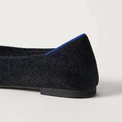 The Point III - ReVelvet™ Black